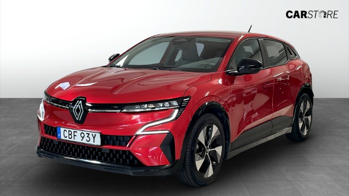 130 Hk / Kamera / CarPlay / Keyless