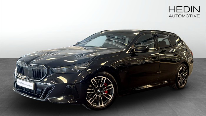 xDrive Touring M Sport Pro Active Travel Tonat Drag