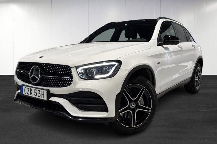 GLC 300 DE AMG Line/Drag/Panoramatak