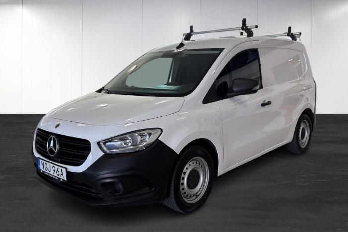 CITAN 110 CDI SKÅP L1 Inredning