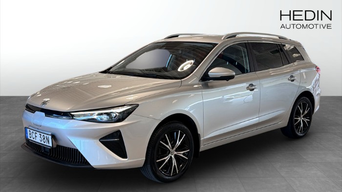 MG5 61 KWH LUX