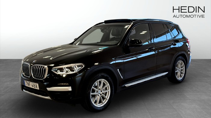 XDRIVE30E 292hk X LINE|P-VÄRMARE|PANORAMA|HIFI|DRAG