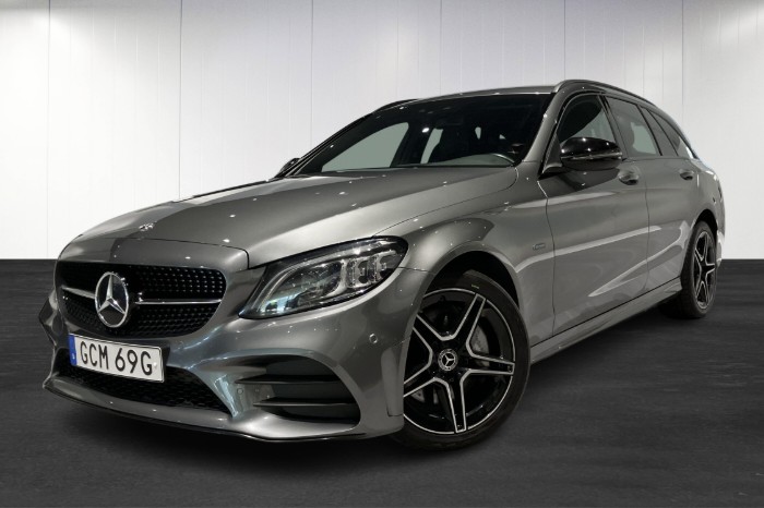 300 de Kombi AMG Premium Drag Moms Night Pack