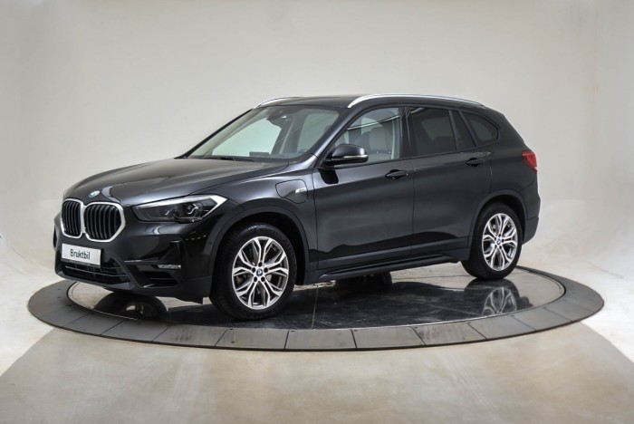 xDrive25e