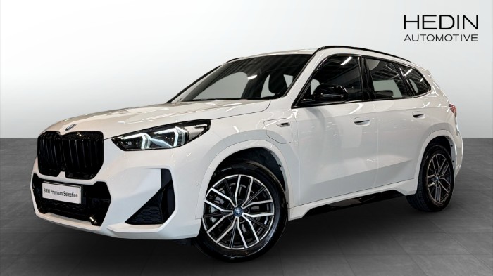 xDrive 25e M Sport Elstolminne HUD H/K 360 Driving asist Drag