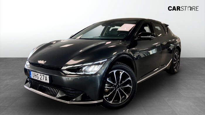 77.4 kWh PLUS RWD 228HK 360 KAMERA NAVI