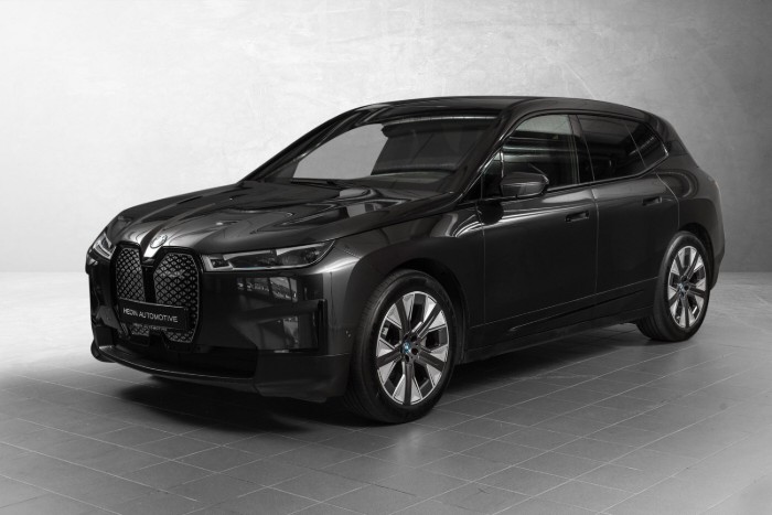 xDrive40 Fully Charged