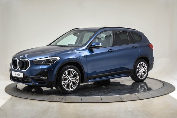 xDrive25e