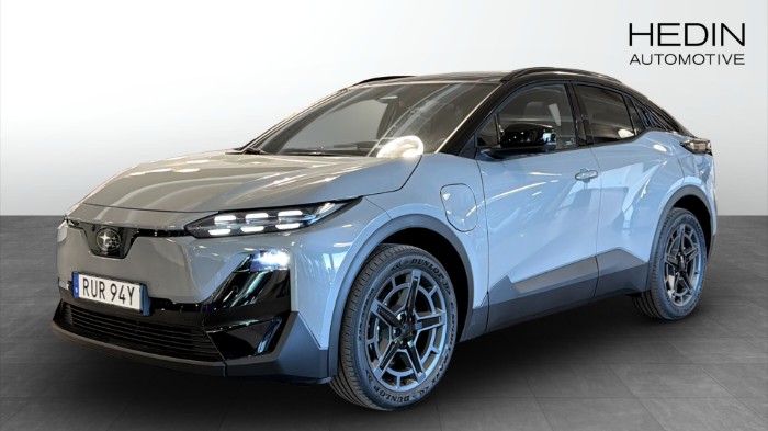 UNCHARTED TOURING + AWD