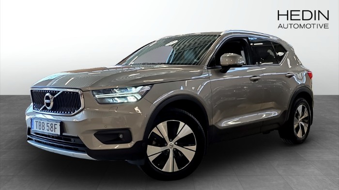 XC40 B4 AWD / Drag / Momentum Advanced Navi Pro