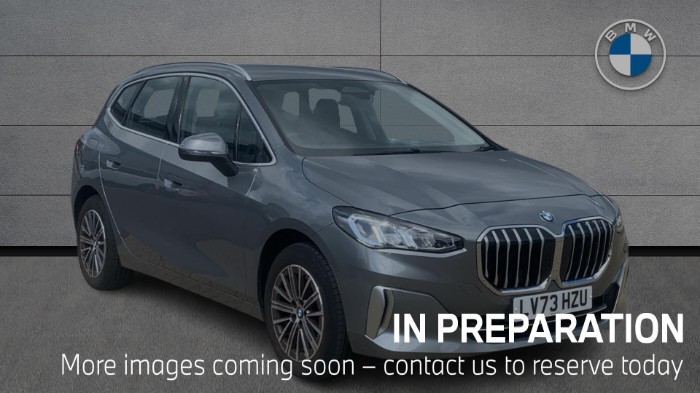 220i Luxury Active Tourer