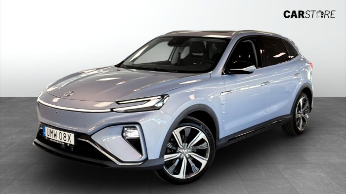 R PERFORMANCE 288HK PANO KAMERA AWD CARPLAY