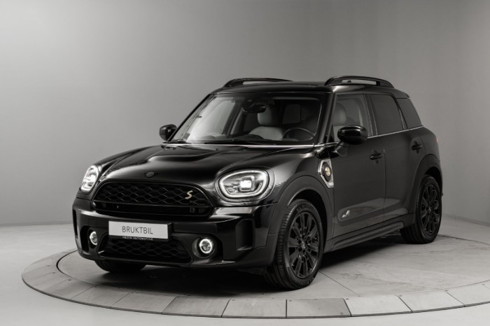 Cooper SE All4 Experience