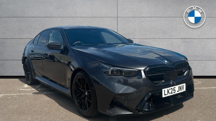 M5 Saloon