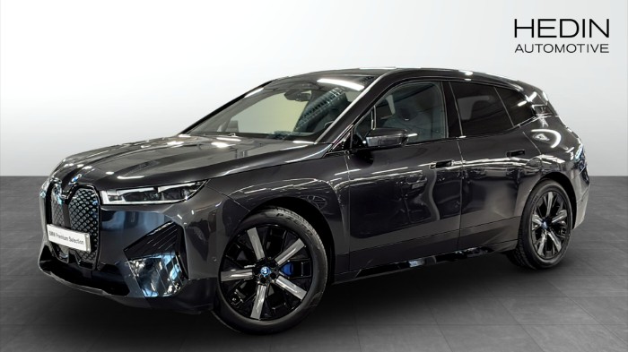 xDrive40 Sportpkt Driving Assist Pro Panorama 360 Kamera H/K