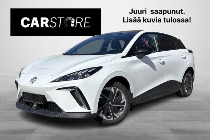 Luxury // 360°-kamera / Lämpöpumppu / Adapt. vakkari / Sähköpenkki / LED-valot / CarPlay //