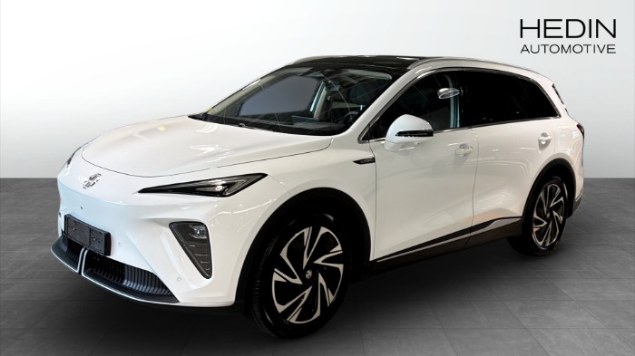 EV LUXURY AWD 77KWH (BLACK) - DOVER WHITE