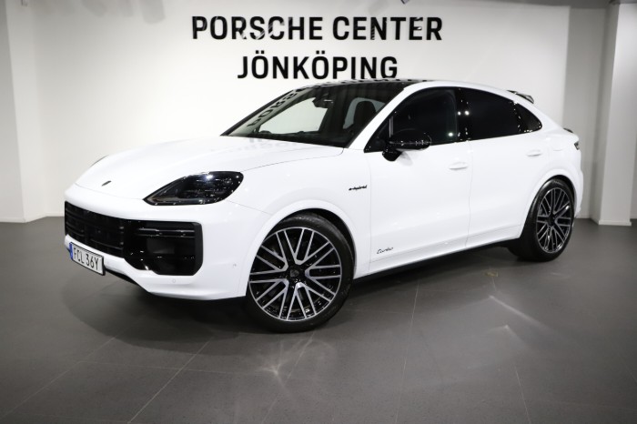 Turbo E-Hybrid Coupé 740 hk