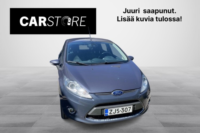 FORD FIESTA 1,25 82 hv Titanium M5 5-ovinen
