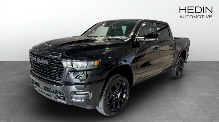 LARAMIE CREW CAB