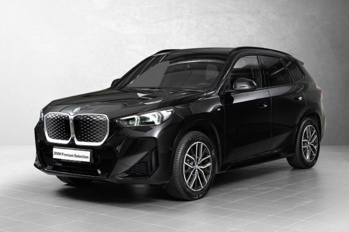 xDrive30 Fully Charged Premium E. (K)