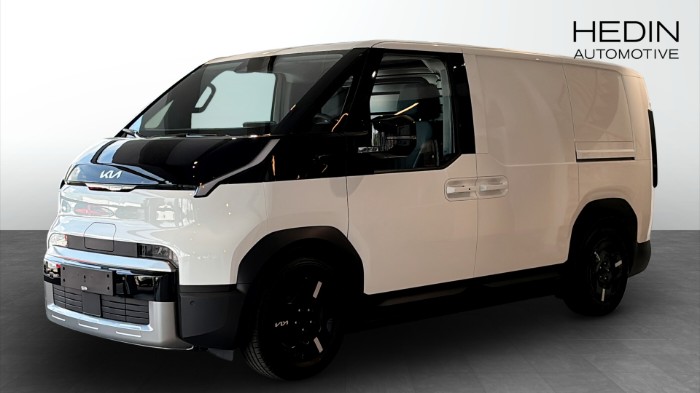 Cargo Long Range L2H1 4DR
