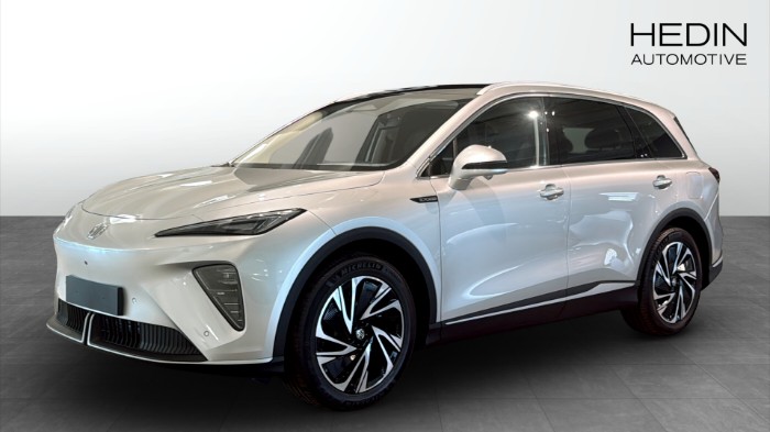 LUXURY AWD 77KWH