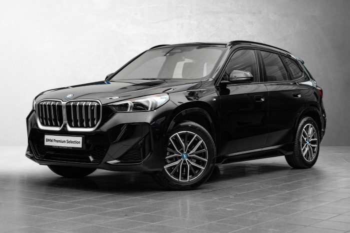 xDrive30 Fully Charged (K)