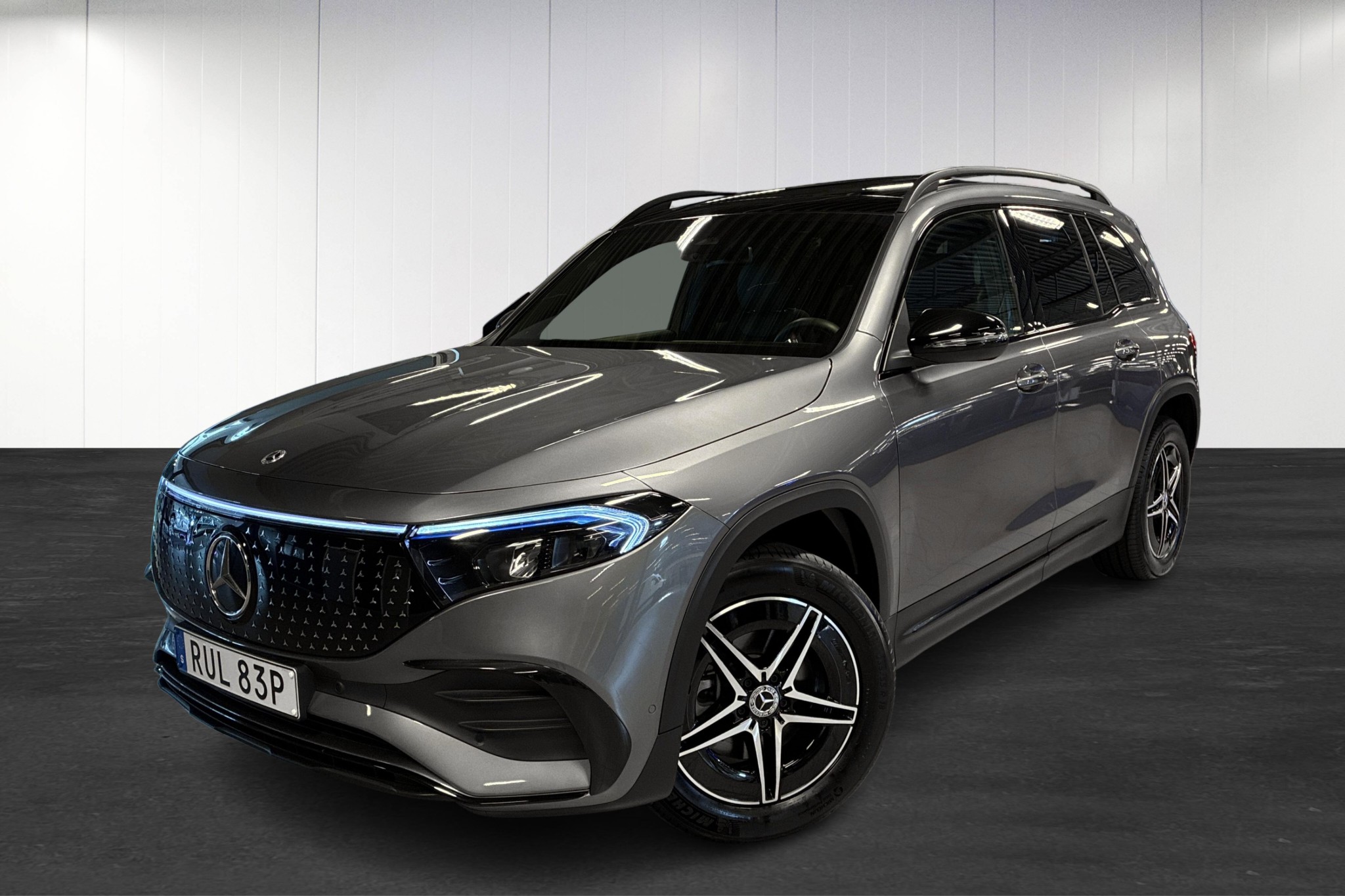 Mercedes-Benz EQB 2026