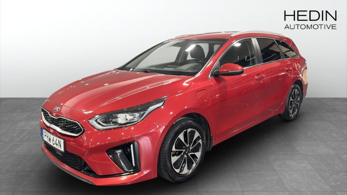 SW PHEV ADVANCE PLUS / NAVIGATION