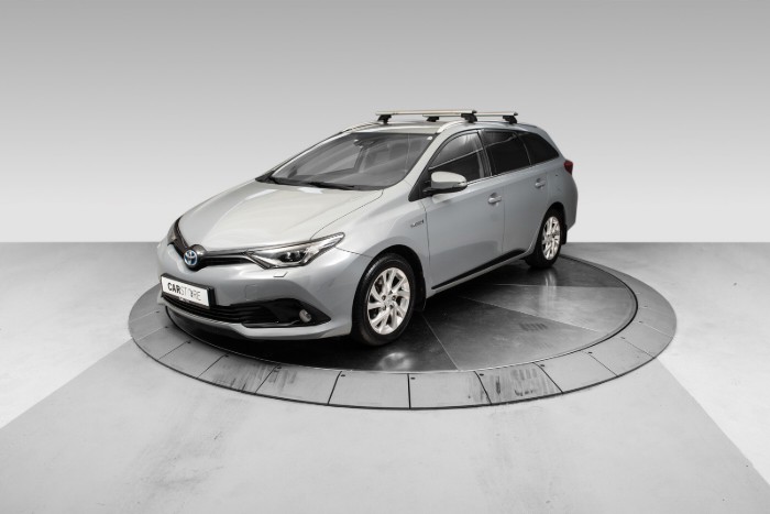 Touring Sports 1,8 Hybrid Active