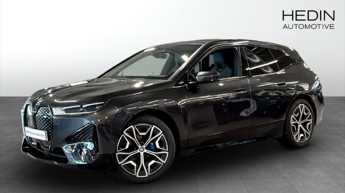 xDrive50 Sportpaket 360 Kamera H/K Head Up Drag