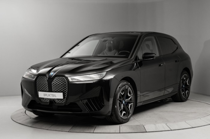 xDrive40 Fully Charged