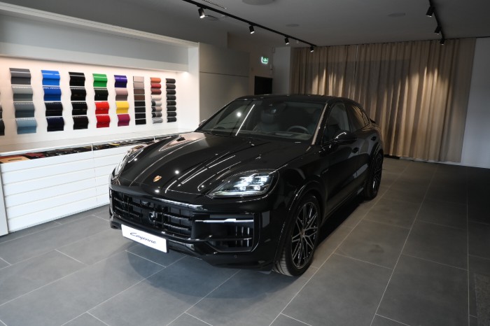 S E-Hybrid Black Edition