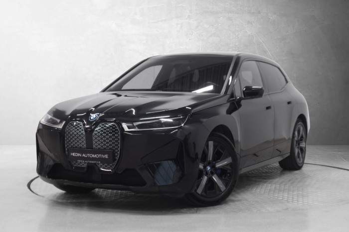 xDrive50 Fully Charged