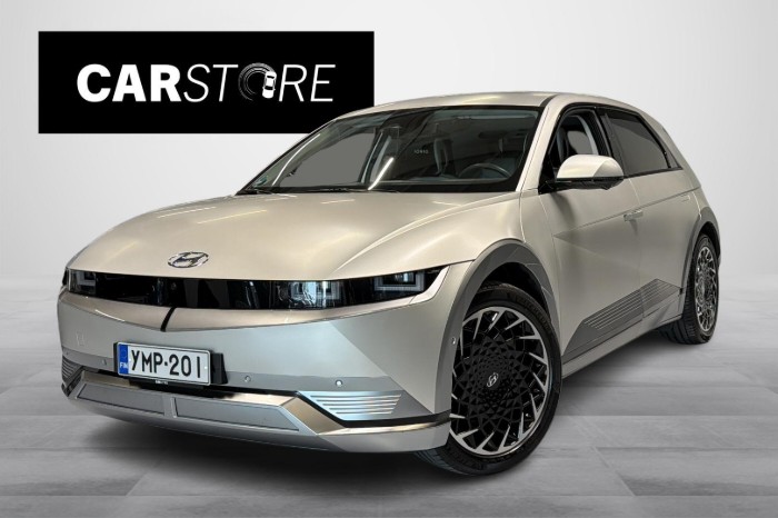 77 kWh 325 hv AWD Uniq **Huippuvarusteet!**