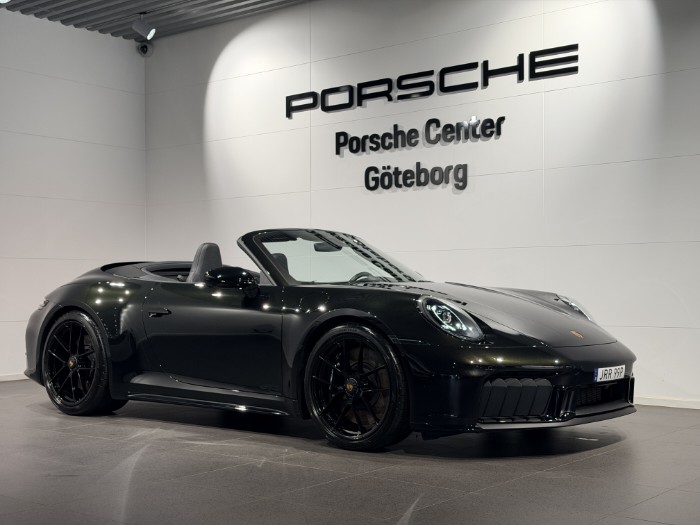 Carrera 4 GTS Cabriolet PTS Dark Olive