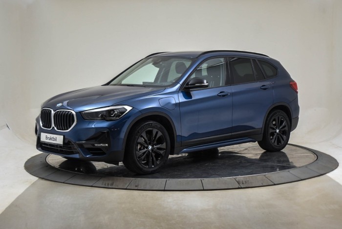 xDrive25e