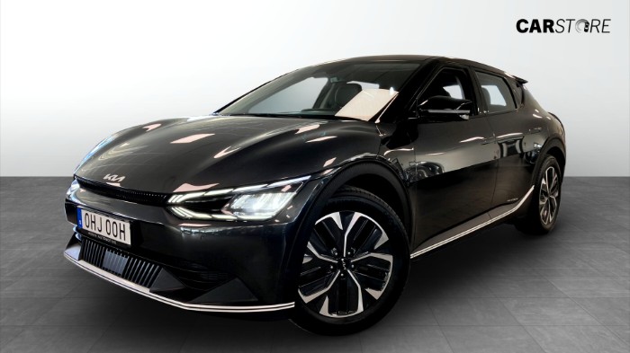 77,4 KWH 228HK RWD BASE KAMERA NAVI MOMS