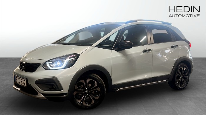 Crosstar e:HEV 1.5 e-CVT 122hk Backkamera