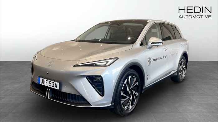 LUXURY AWD 77KWH *DEMO*