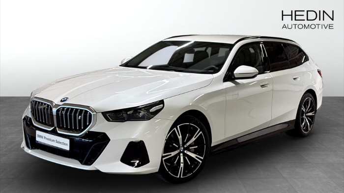 xDrive40 Touring M Sport Business Drag Travel Comfort