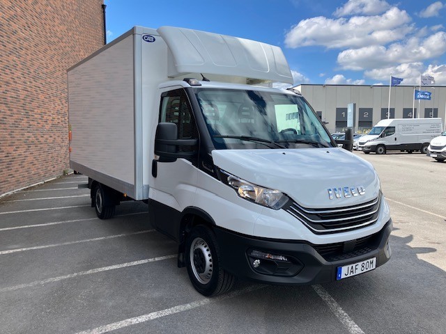 35 140 CHASSIS CAB 2 2.3 JTD HI MATIC 136HP