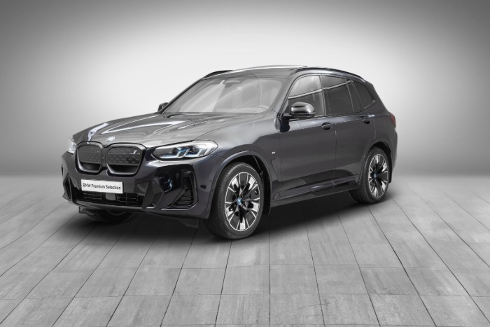 M Sport Fully Charged Premium (K)