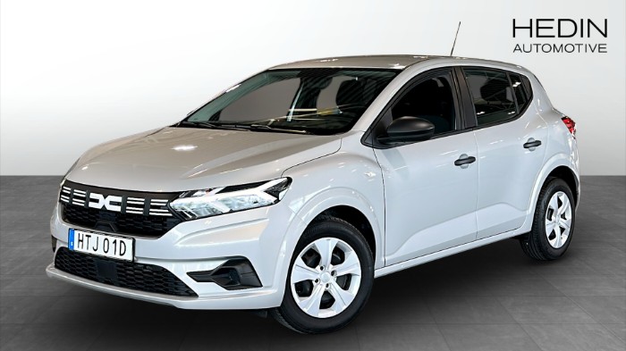 SANDERO ESSENTIAL TCE 90 4X2 MANUELL