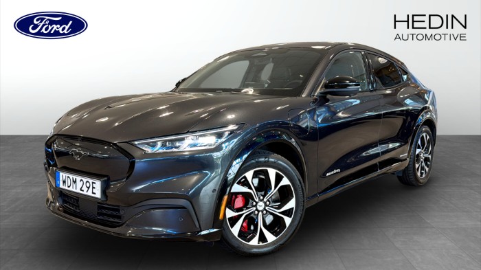 Mach-E Standard Range AWD 269hk 400km | B&O | 360 Kamera
