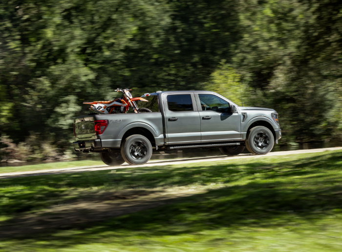 Lariat V8
