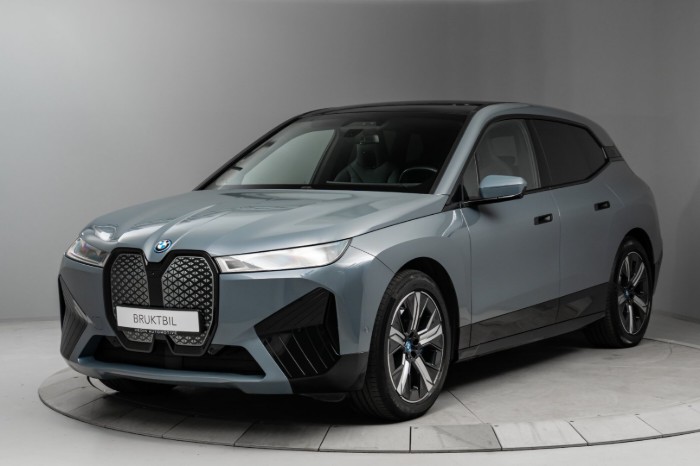 xDrive40 Fully Charged
