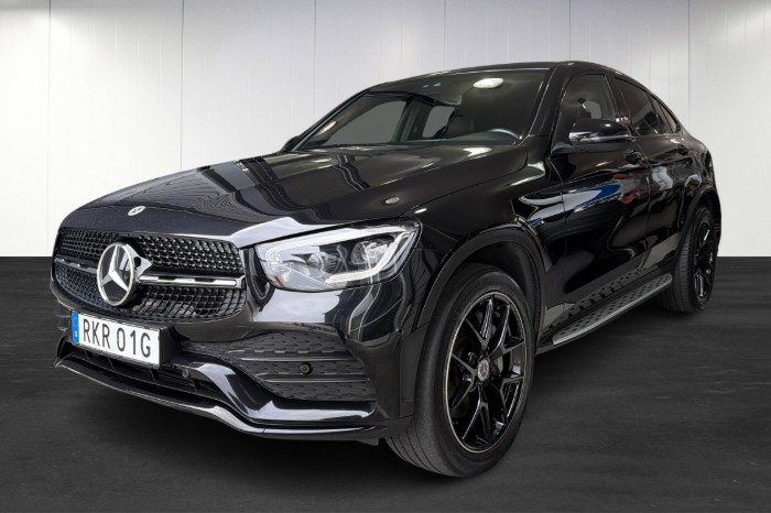 300 de 4MATIC COUPÉ AMG Line Plus / Multibeam / Drag