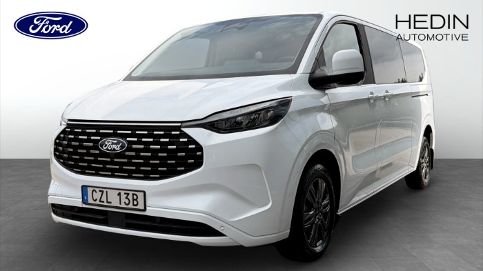 Titanium Tourneo 340L PHEV